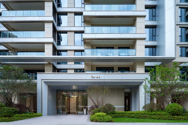 華宇城御璟縵云間交付實景。重慶華宇供圖