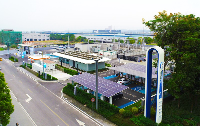 銅梁玉泉光儲充檢換一體站。銅梁區(qū)委宣傳部供圖