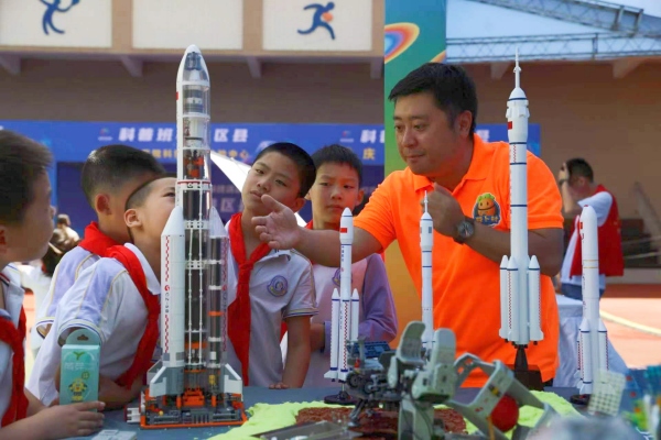 活動(dòng)現(xiàn)場(chǎng)。重慶科技局供圖