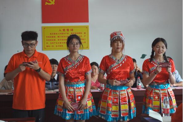 實踐團進行宣講。重慶第二師范學院供圖