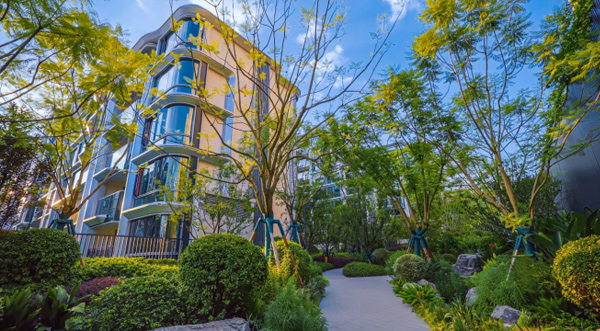 交付實(shí)景圖。中糧天悅壹號(hào)供圖