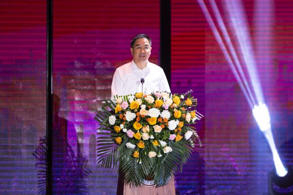 重慶市委教育工委書記、市教委主任、市語委副主任劉宴兵講話。重慶市教育委員會(huì)供圖