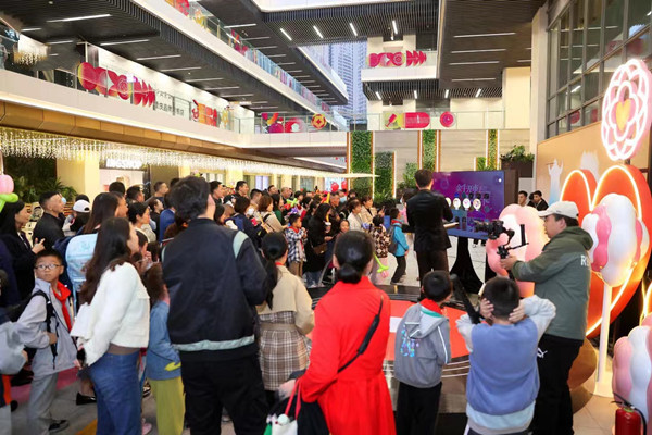 三洞橋PARK商業(yè)街夜景。三洞橋PARK商業(yè)街供圖