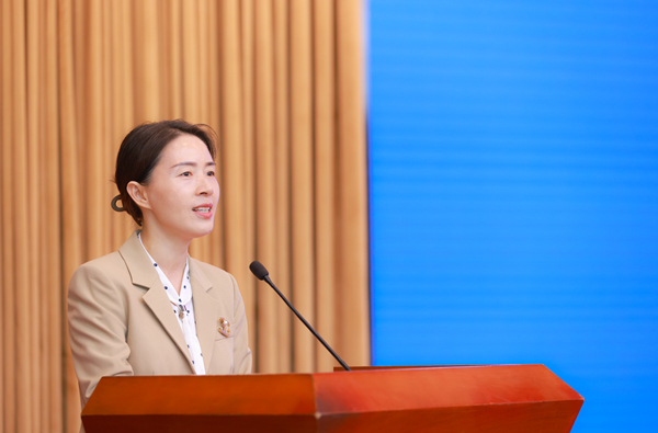 程紅輝發(fā)言。曾英豪攝