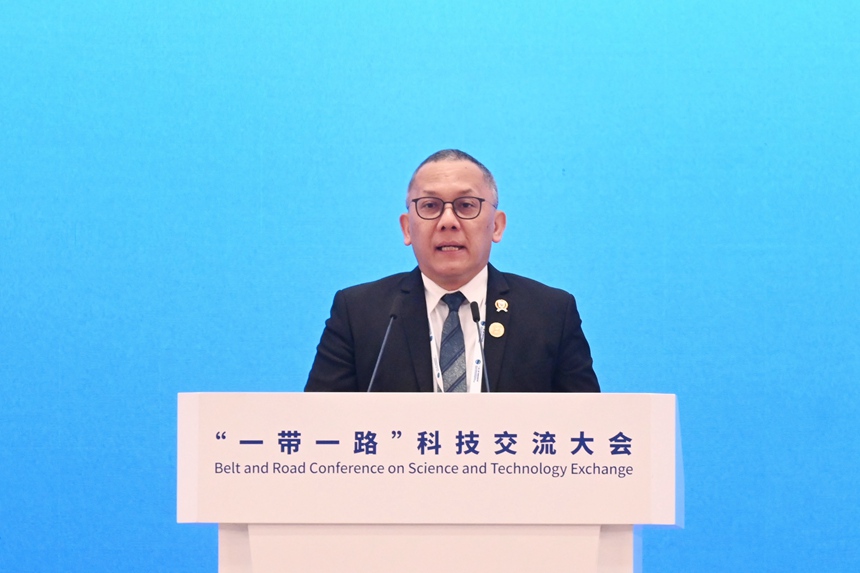 拉克薩納·特里·漢多科。鄒樂攝