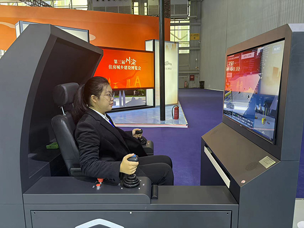 建筑施工特種作業(yè)綜合考試平臺(tái)。代婧靚攝