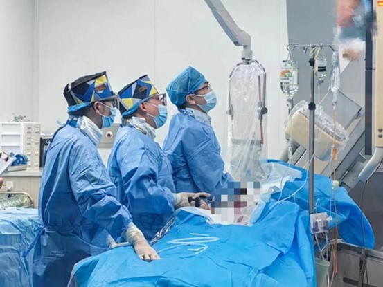 急救中。重慶康心醫(yī)院供圖