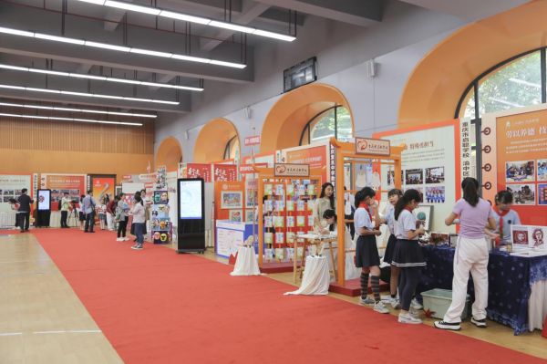 今年9月舉行的“行走的思政課”展演現(xiàn)場。唐文蕤攝