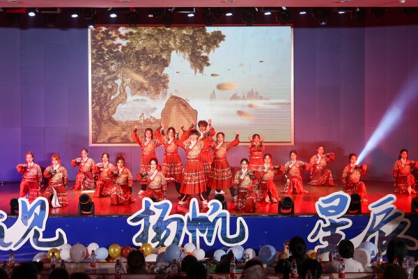 開場舞蹈《山河圖》。西南政法大學(xué)供圖