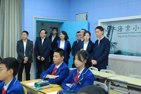 永川區(qū)委教育工委書記、區(qū)教委主任中意率隊開展工作督導。永川區(qū)教委供圖