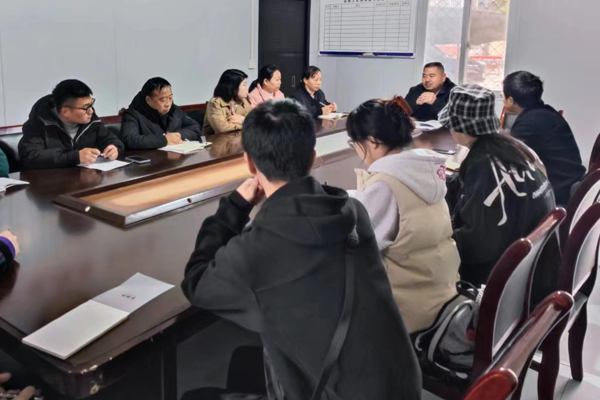 座談交流。西南大學(xué)供圖