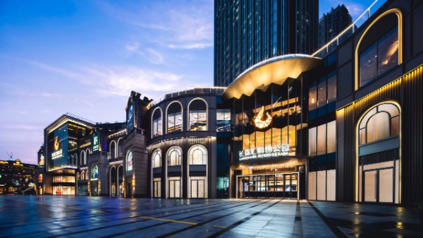 “水晶體”濱江立面。長嘉匯供圖