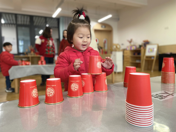 “步步高升”游戲環(huán)節(jié)。晏紅霞攝