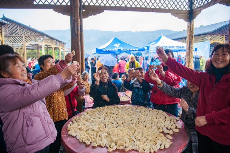 大周鎮(zhèn)，村民比拼廚藝。侯本艷攝