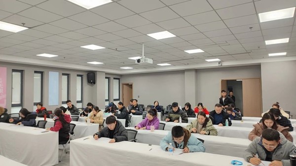 考核認證考試中。重慶道格骨科醫(yī)院供圖