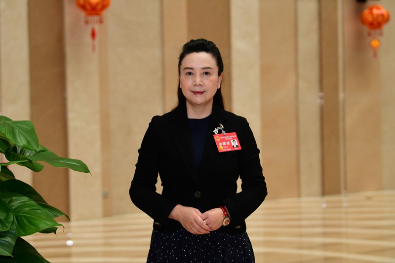 重慶市人大代表、學(xué)平大健康產(chǎn)業(yè)集團(tuán)有限公司董事長(zhǎng)彭學(xué)平。受訪者供圖