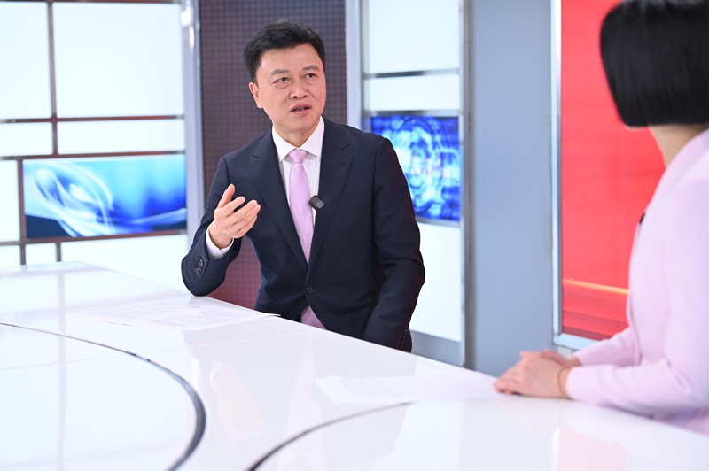 高洪波做客人民網(wǎng)重慶、重慶發(fā)布“新時(shí)代 新征程 新重慶——2024重慶兩會(huì)會(huì)客廳”系列訪談。鄒樂(lè)攝