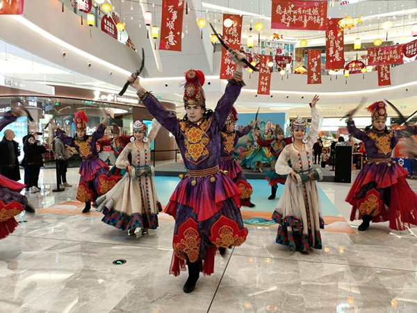 演出活動(dòng)現(xiàn)場(chǎng)。重慶印象城供圖