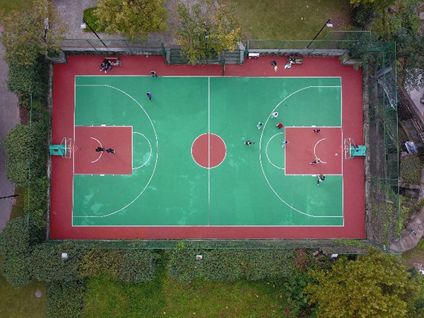 萬(wàn)科西城籃球場(chǎng)改造后。萬(wàn)科物業(yè)供圖