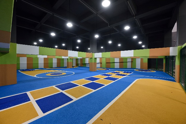 重慶萬(wàn)科朗潤(rùn)園架空層改造后。萬(wàn)科物業(yè)供圖