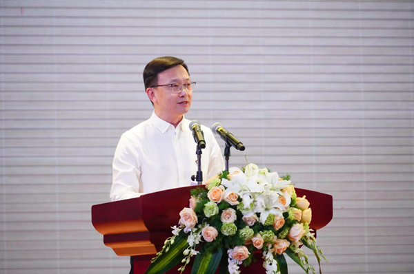 重慶一中校長毛明山致辭。重慶一中供圖