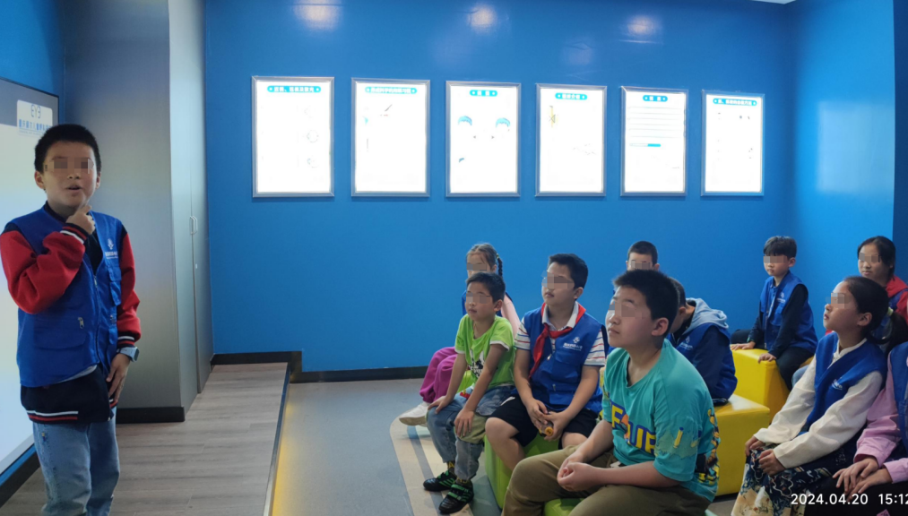 活動現(xiàn)場。重慶愛爾兒童眼科醫(yī)院供圖