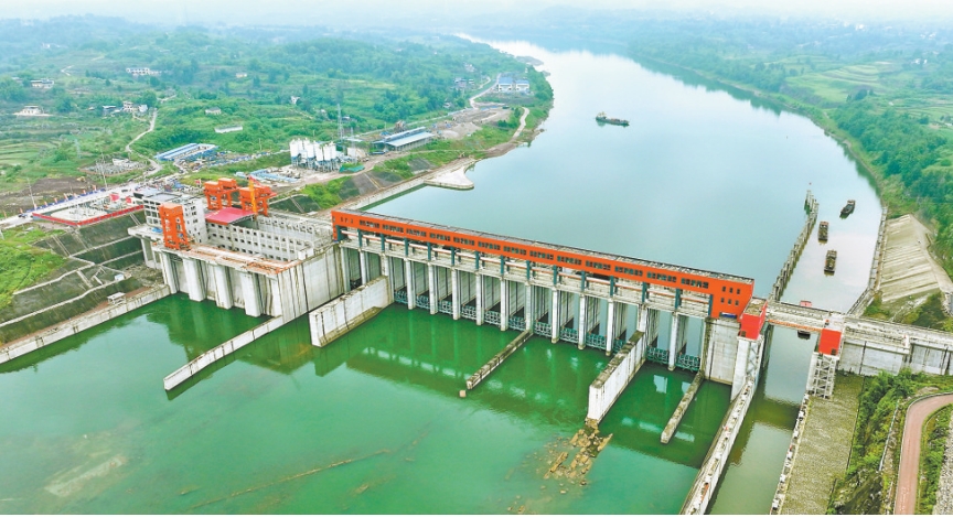 利澤航運樞紐通航 首臺機組發(fā)電