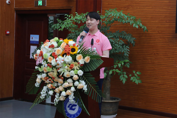 學(xué)生代表作報(bào)告。重慶工程學(xué)院供圖