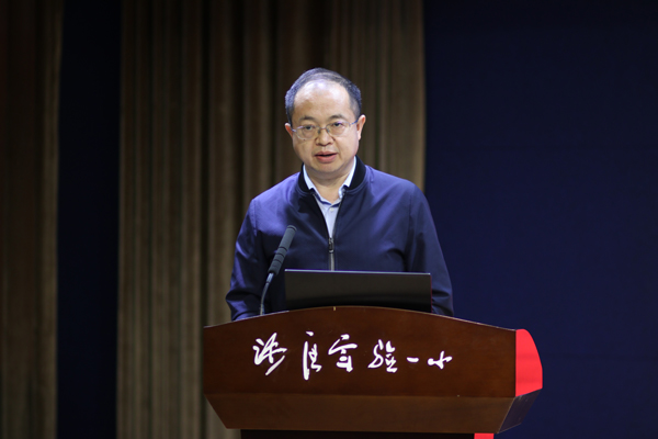 郭斌做總結(jié)發(fā)言。戚馨月攝