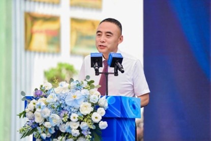 渠浩致辭。重慶愛成大坪眼科醫(yī)院供圖