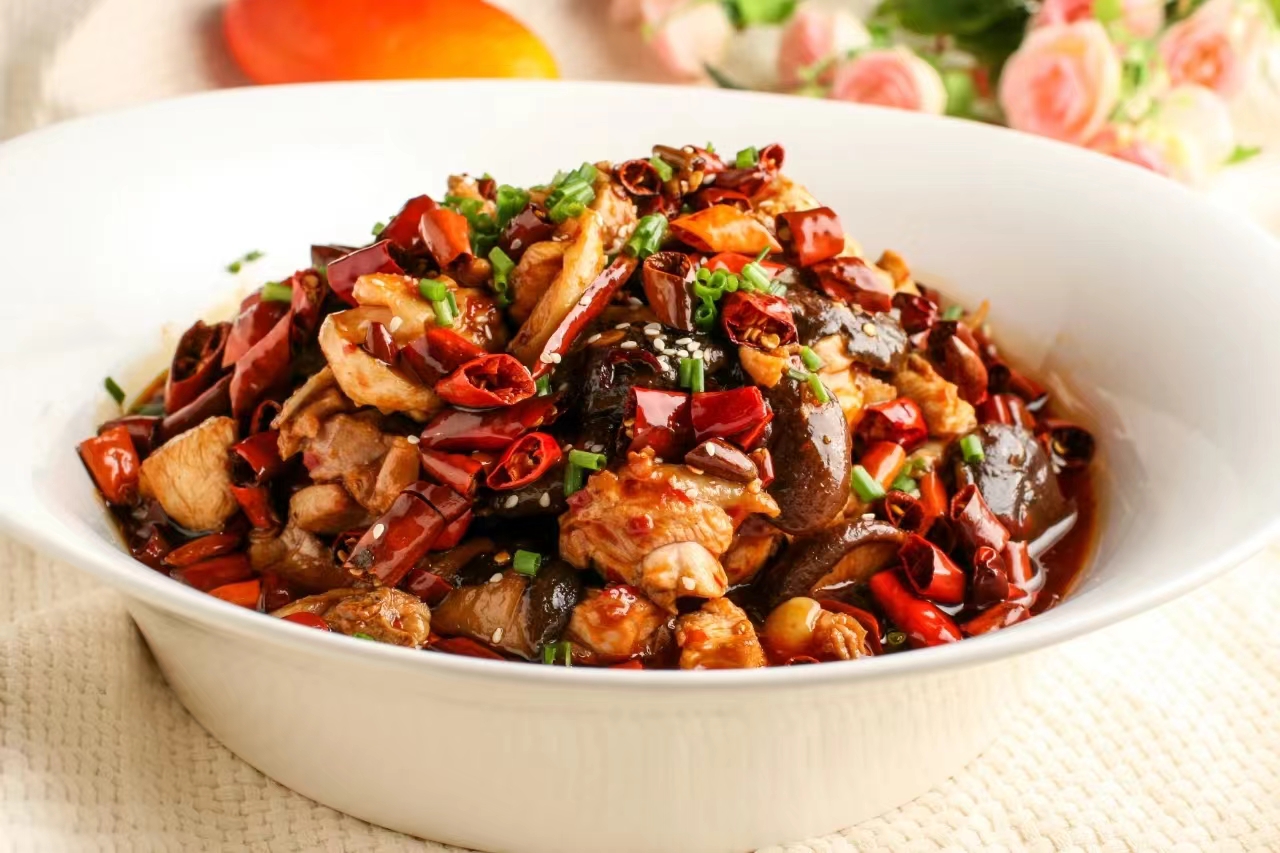 南山泉水雞。南岸區(qū)文化旅游委供圖