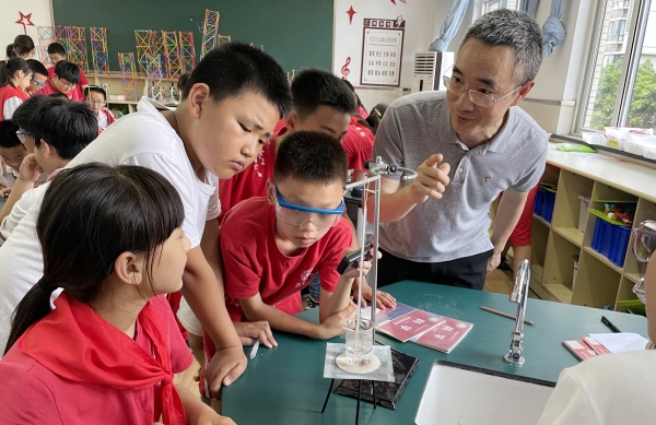 黨員骨干教師示范課。九龍坡區(qū)火炬小學(xué)供圖