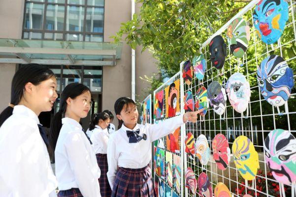 學校特色課程展示。永川區(qū)鳳凰湖中學供圖