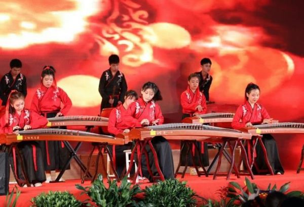 社團表演活動。溱州中學(xué)供圖