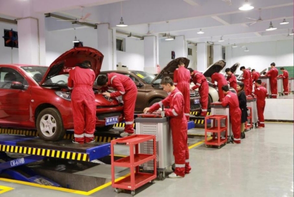 新能源汽車教學實景。武隆區(qū)職業(yè)教育中心供圖