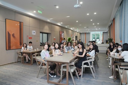 活動現(xiàn)場。重慶星榮整形外科醫(yī)院供圖