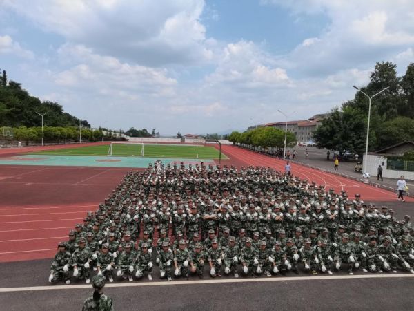 新生德育訓練?；⒊浅跫壷袑W供圖