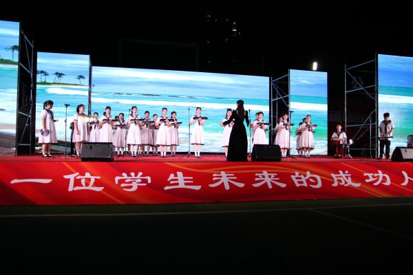 紅五月藝術(shù)節(jié)精品節(jié)目展演。重慶市潼南第一中學(xué)校供圖