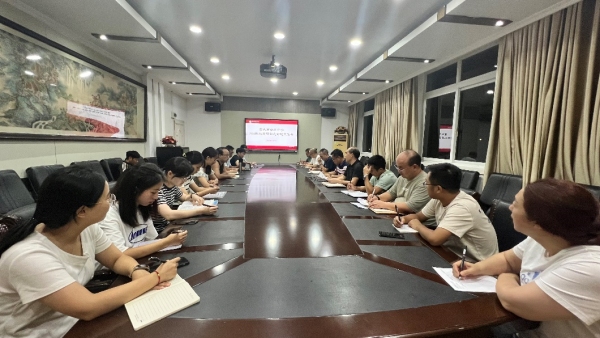 意識(shí)形態(tài)專題工作會(huì)。合川中學(xué)供圖