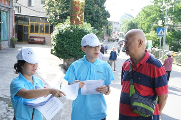 實地調(diào)研。重慶財經(jīng)學院供圖