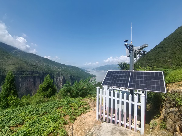 北斗面場(chǎng)景形變監(jiān)測(cè)雷達(dá)。姚於攝