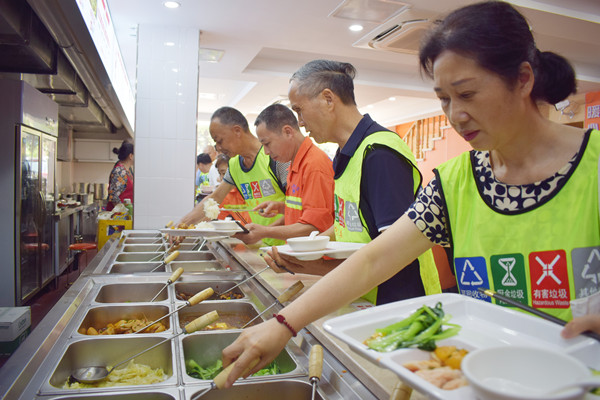 活動現場。重慶迪邦皮膚病醫(yī)院供圖