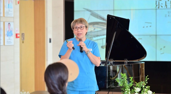 雷慧瓊分享分娩方式。重慶安琪兒婦產(chǎn)醫(yī)院供圖