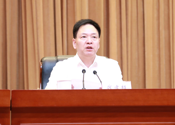 梁平區(qū)委書記錢建超講話。唐文蕤攝