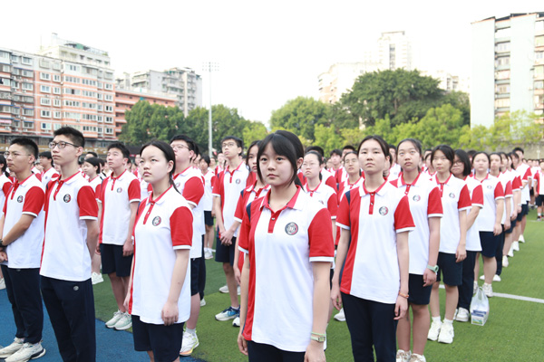 開學(xué)典禮現(xiàn)場。唐文蕤攝