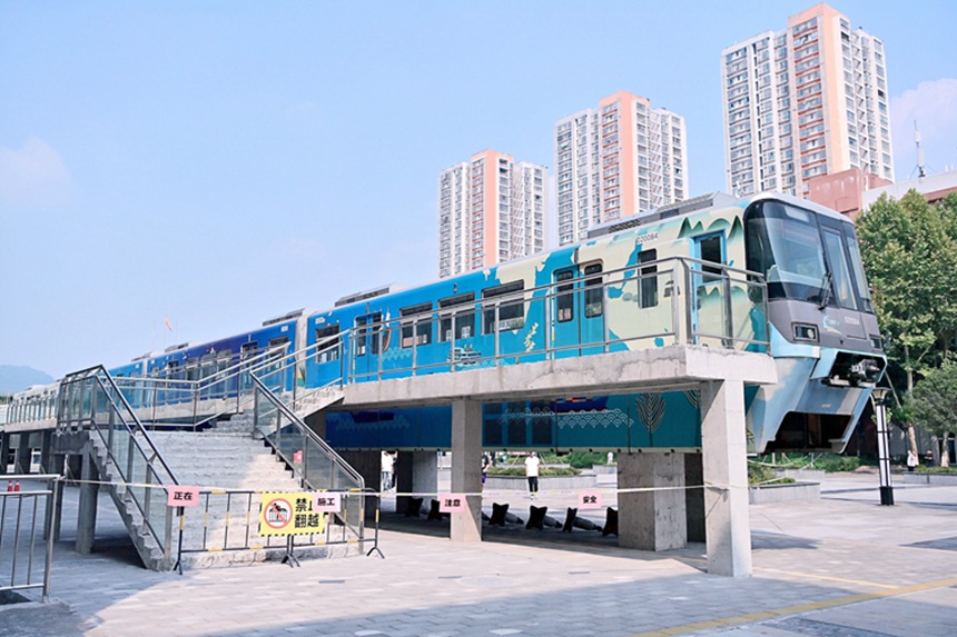 學(xué)校正在打造的跨座式單軌實(shí)訓(xùn)基地。熊桂偉攝