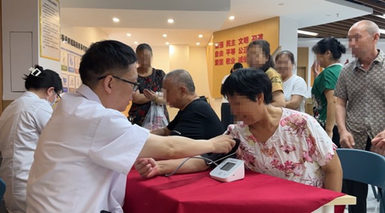 義診服務。重慶圣佑肛腸醫(yī)院供圖