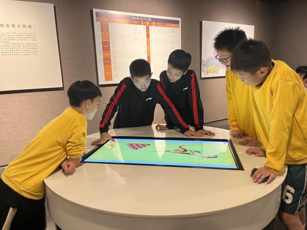 “向上吧·川渝少年”思政研學(xué)。永川區(qū)教委供圖