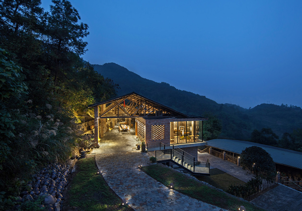 鹽堰路“遠(yuǎn)山有窯”。沙坪壩區(qū)交通運(yùn)輸委供圖