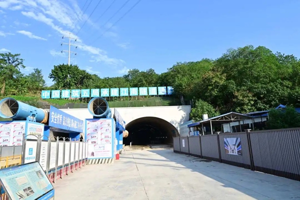 施工現(xiàn)場(chǎng)。郭旭攝